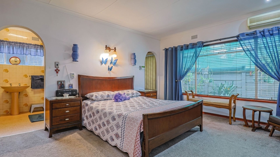 4 Bedroom Property for Sale in Protea Park North West